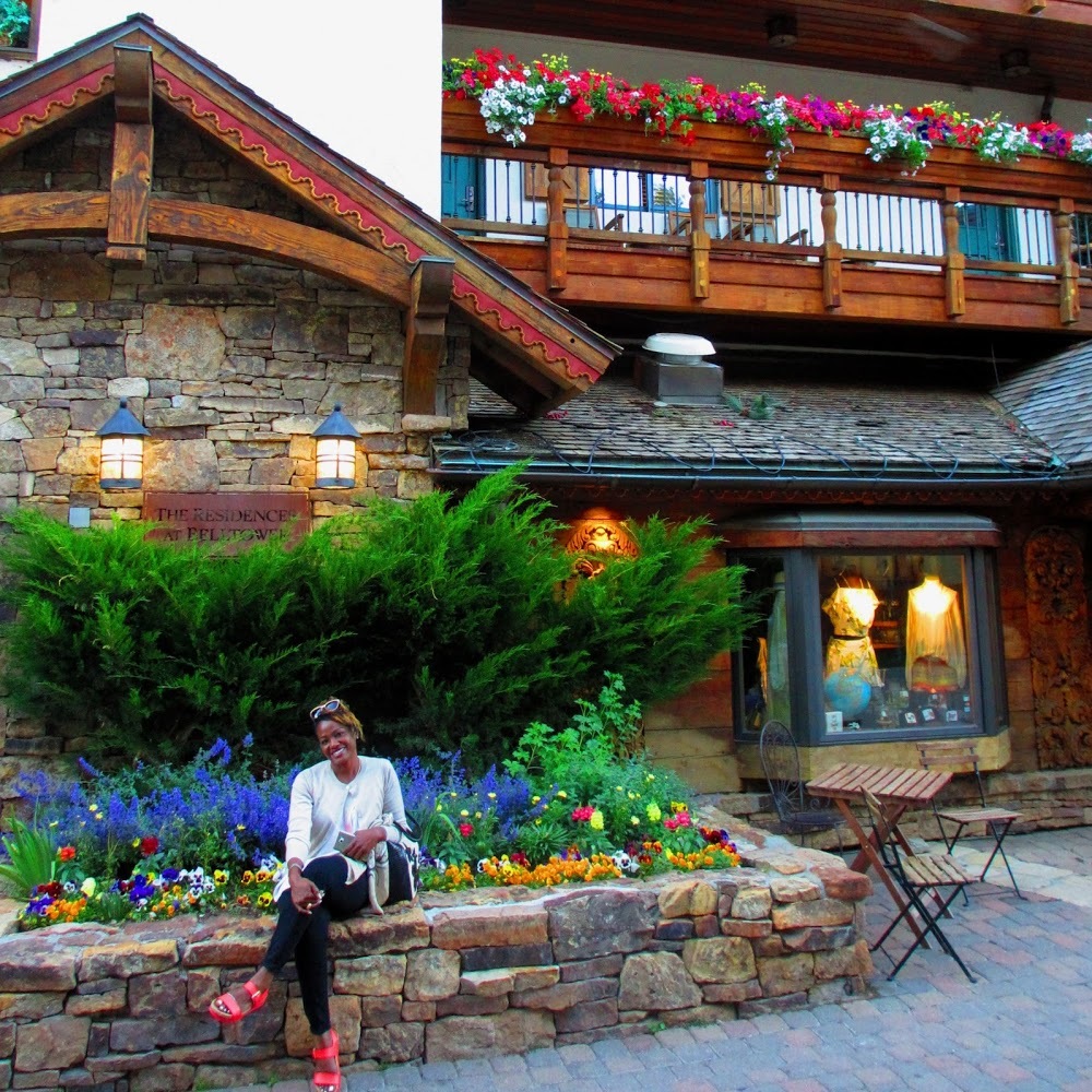 Meet your Posher, Madame mel